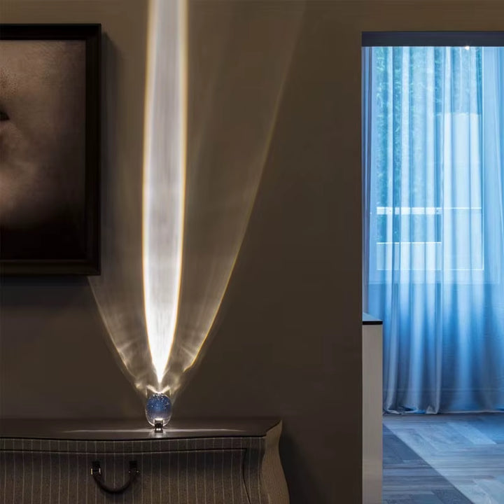 Lampada da tavolo di design italiano in cristallo LED “Occhio del Cielo”
